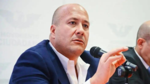 Enrique Alfaro viaja con comitiva a California en busca de inversión extranjera - ZMG Noticias