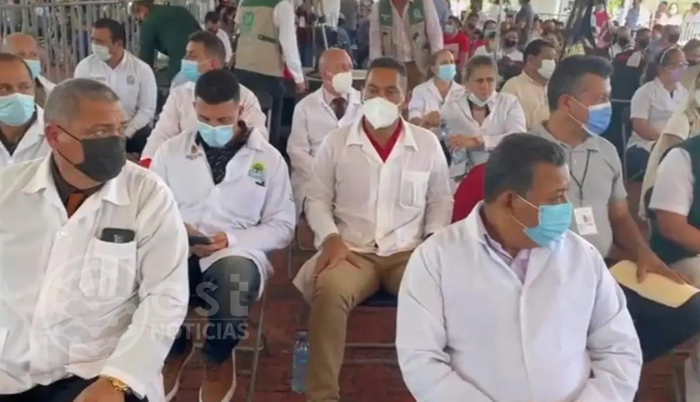 Llega a México el primer grupo de médicos cubanos asignados a Nayarit - ZMG Noticias