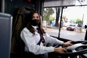 Abren convocatoria para mujeres conductoras del transporte público - ZMG Noticias