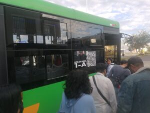 Esperan hasta una hora por ruta 1-A