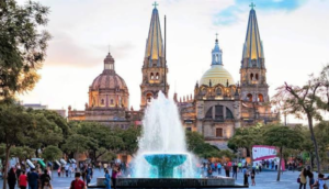 Derrama económica de casi más de 49 mil millones en sector turístico