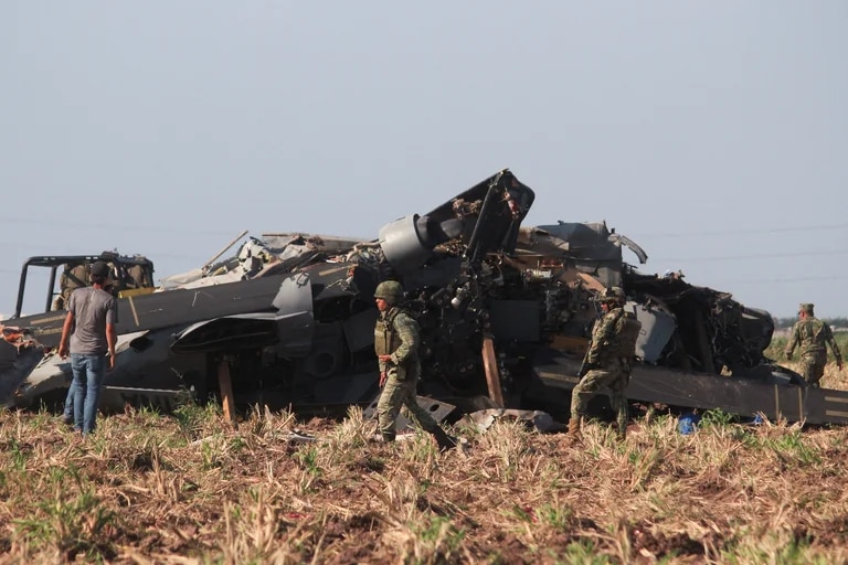 Por falta de combustible cayó helicóptero de la Marina - ZMG Noticias