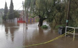 Se inunda Tepatitlán tras lluvia
