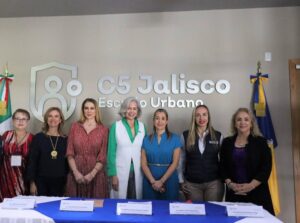 Reconocen a mujeres operadoras de la Línea de Emergencia 911 - ZMG Noticias