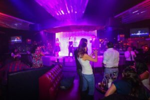 Esperan bares de Jalisco alcanzar la recuperación próximo año - ZMG Noticias