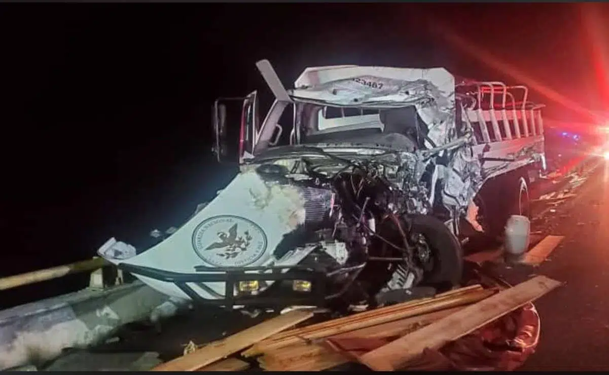 50 elementos de la GN heridos en choque carretero - ZMG Noticias