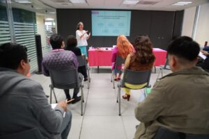 Capacitan a personal para facilitar adopciones y hogares de acogida - ZMG Noticias