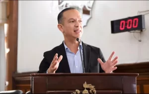 No pasará reforma para regular el cableado en GDL