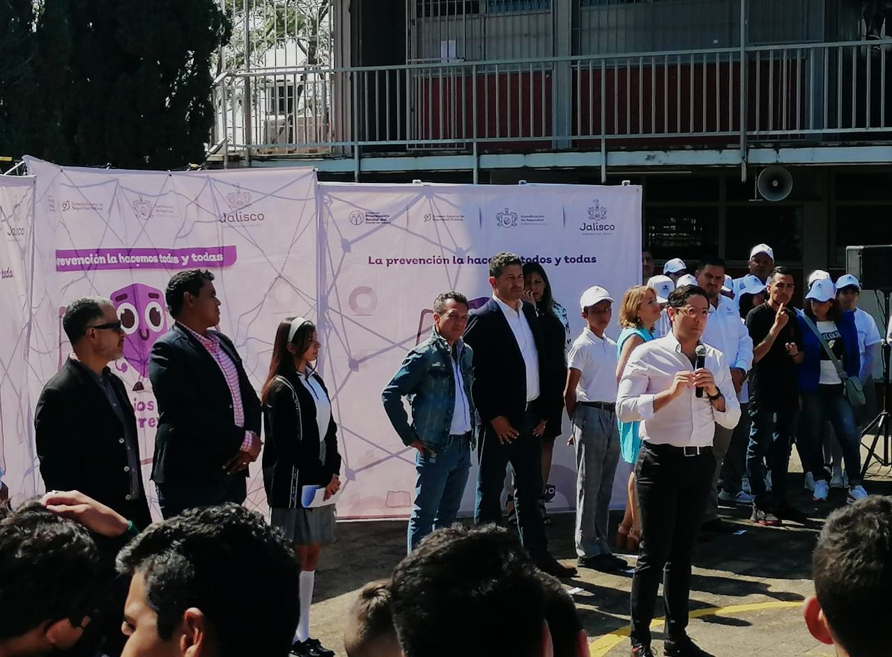 Llevan programa Espacios Seguros a secundaria en colonia Oblatos en Guadalajara - ZMG Noticias