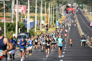 Más de 3 mil personas vivieron una fiesta en el medio maratón de Tlajomulco de Zúñiga - ZMG Noticias