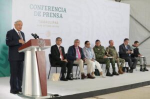 «Ya la Guacamaya se volvió zopilote»; AMLO