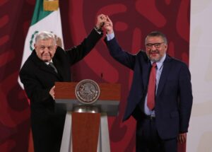 Otro que se va, ahora le tocó al titular de aduanas