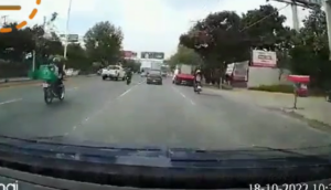VIDEO: Camión atropella a motociclista en Tlajomulco