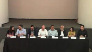 Periodistas y activistas denucian penalmente a la SEDENA