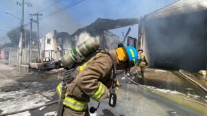 Bomberos logran sofocar el incendio en Valle de la Misericordia, Tlaquepaque