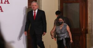 Raquel Buenrostro nueva titular de Secretaría de Economía; AMLO