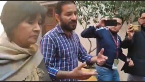 Ex militar irrumpe en la mañanera de AMLO