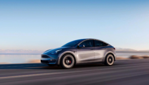 VIDEO FUERTE: Automóvil Tesla acelera repentinamente y mata a dos personas en China - ZMG Noticias