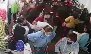 A cuidarse si va de compras, así operan las 'farderas' (video) - ZMG Noticias