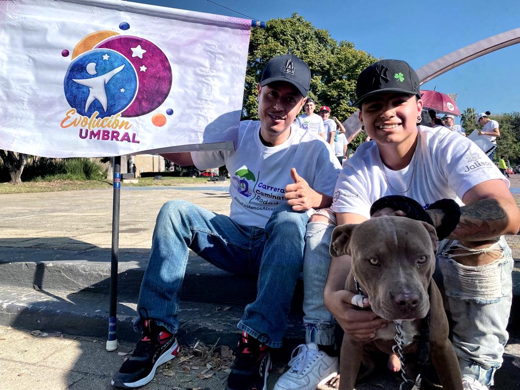 Realizan caminata para promover reducción de consumo de bebidas alcohólicas - ZMG Noticias