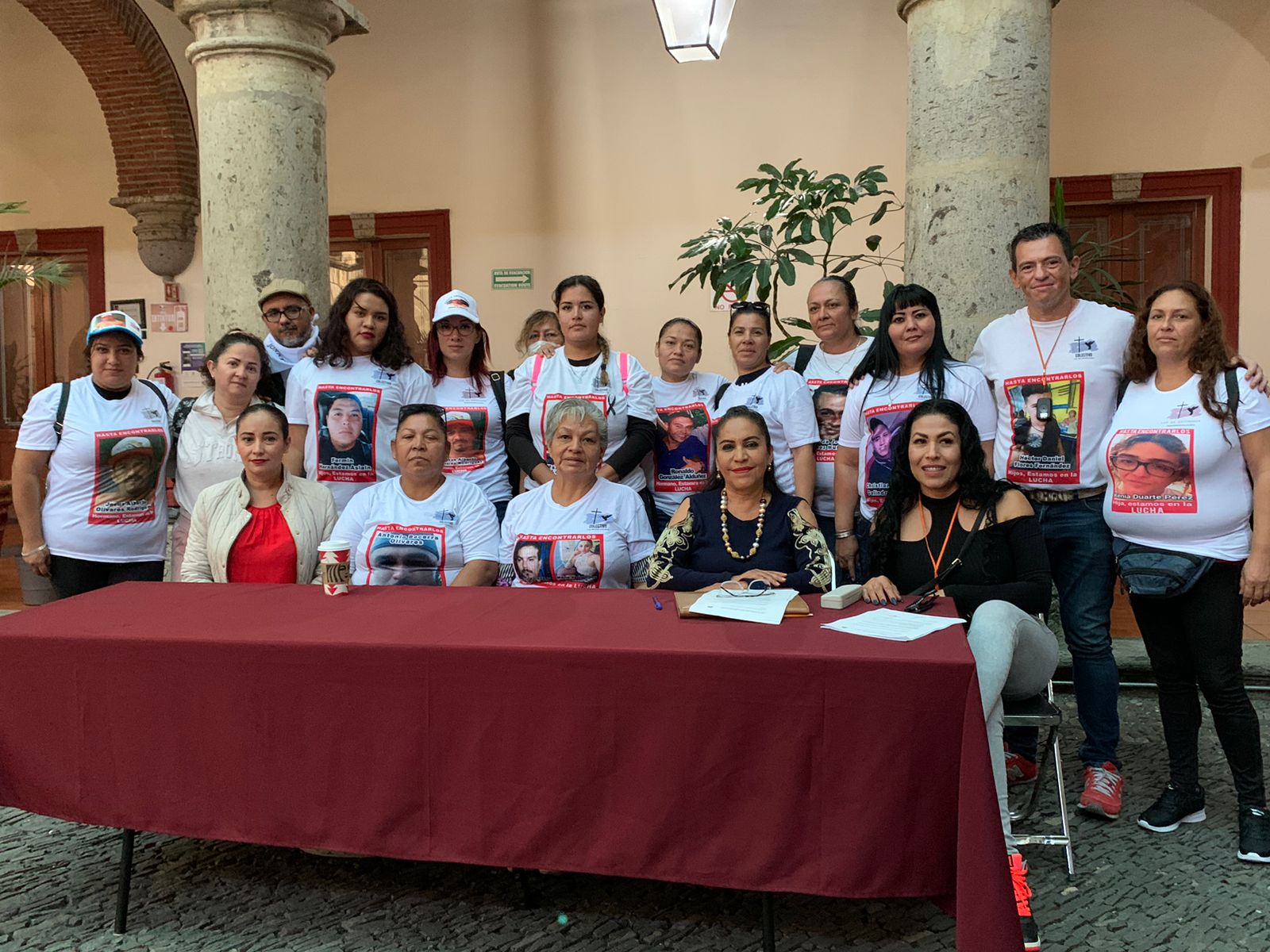 Presentan colectivos iniciativa de Ley para mejorar la atención a familias de personas desaparecidas - ZMG Noticias