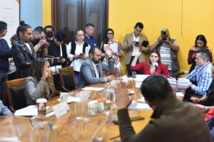 Descontarán del presupuesto de la U de G el dinero que se ha gastado en marchas y conciertos - ZMG Noticias