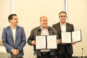 Acuerdan gobierno y aseguradoras facilitar retiro de autos en casos de choques lamineros - ZMG Noticias