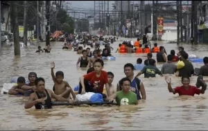 Asciende a 44 muertos y 28 desaparecidos por inundaciones en Filipinas