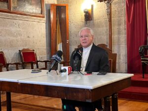 Pide Cardenal de Guadalajara mayor coordinación entre autoridades de seguridad para evitar enfrentamientos y bloqueos - ZMG Noticias