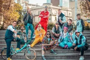 Los Caligaris expulsan a trombonista por comentarios insultantes a los mexicanos