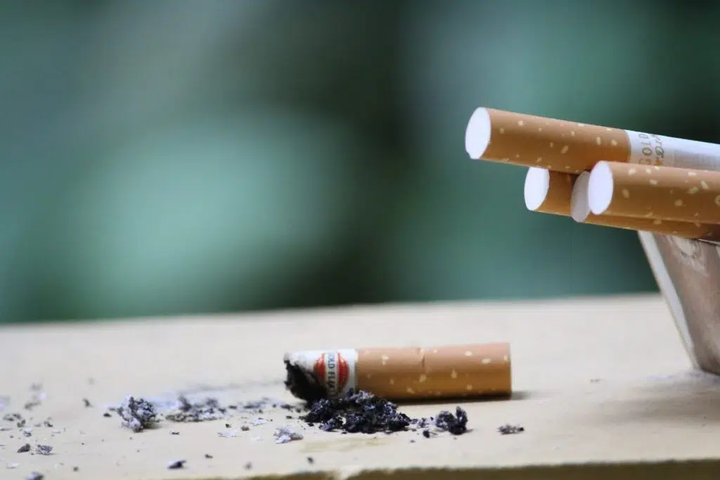 A partir del 15 de enero queda prohibido exhibir cigarros en tiendas - ZMG Noticias Gobierno prohibe la exhibición de cigarros en tiendas a partir del 15 de enero
