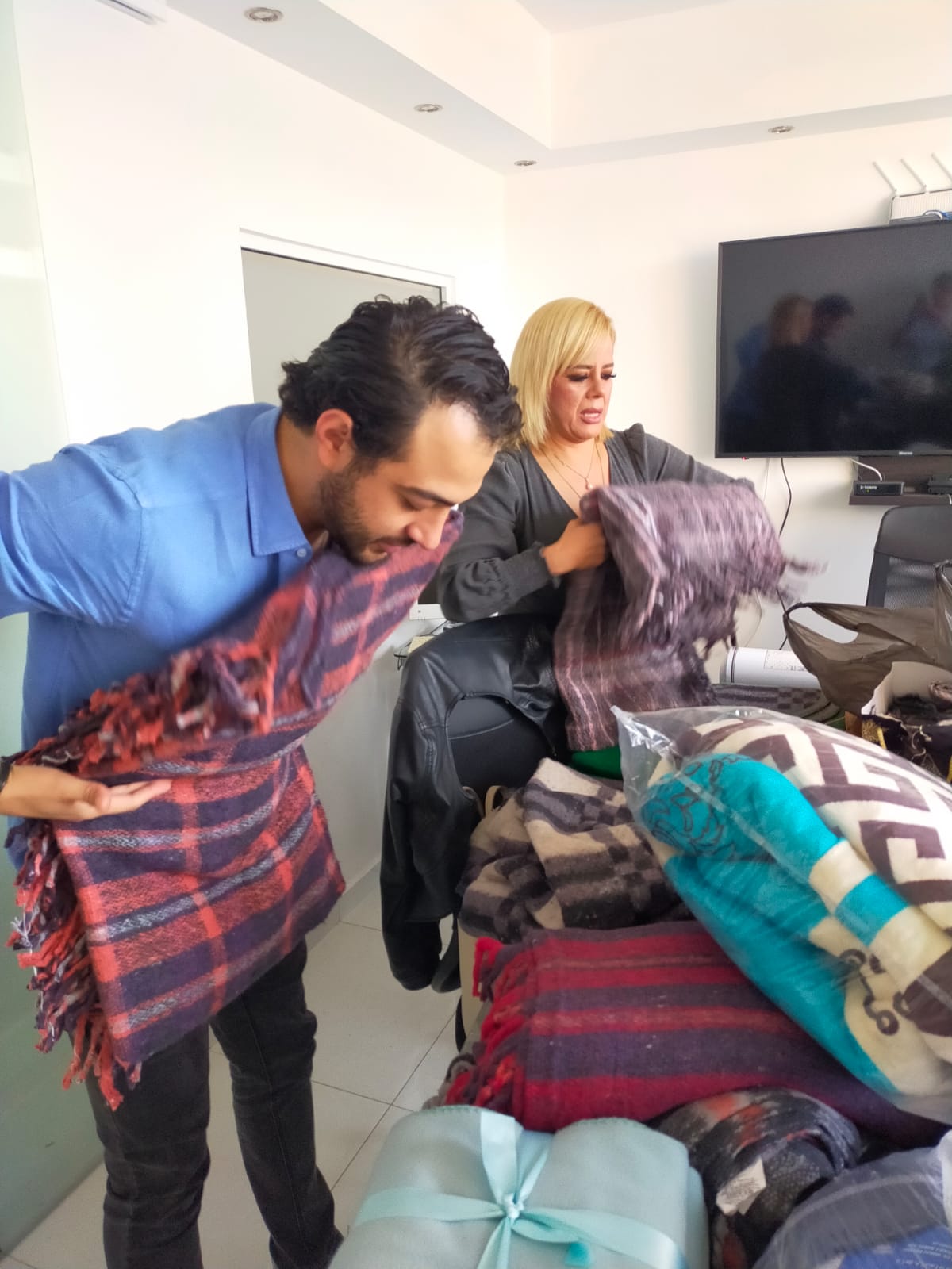 Donar cobijas para dar un abrazo a los más vulnerables, meta de Aliadas A.C. - ZMG Noticias