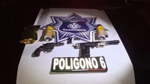 Detienen a tipo que amenazó con pistola y echó a la calle a su madre - ZMG Noticias Detienen a tipo que amenazó con pistola y echó a la calle a su madre - ZMG Noticias