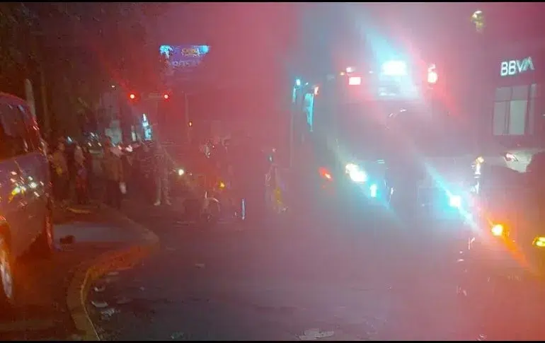 Hombre atropella por accidente a su esposa y muere