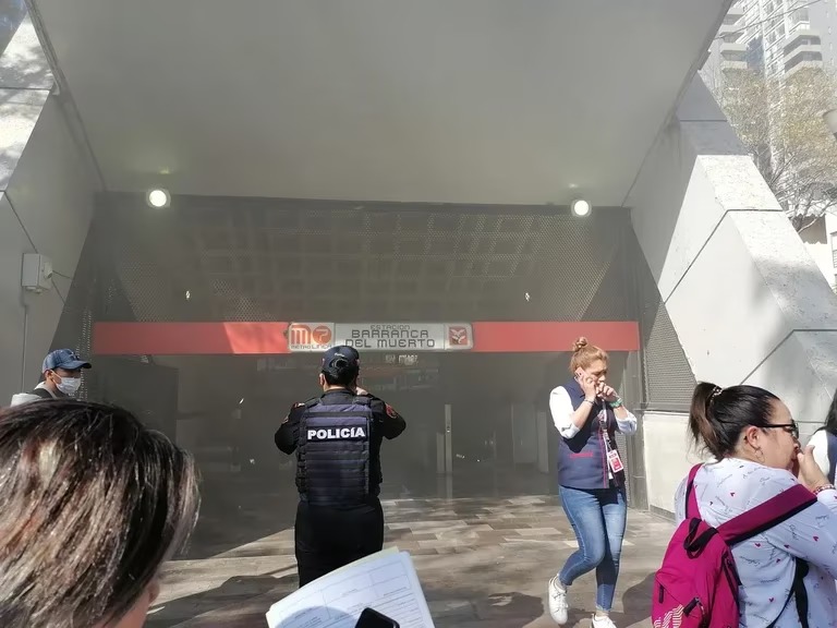 Al menos 20 personas resultaron intoxicadas tras nuevo percance en la Línea 7 del Metro CDMX