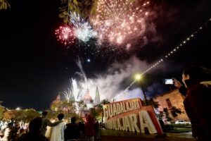 Cientos recibieron el año con el Festival Ilusionante - ZMG Noticias
