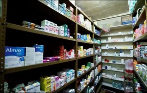 Millonario robo a farmacia, se llevaron medicina controlada y dinero