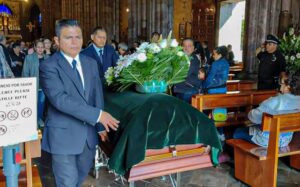 Emotiva despedida para un héroe, el Cmdte. Marco Antonio Piñón