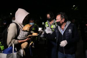 Acompaña Pablo Lemus operativo nocturno de brigadas de atención a personas en situación de calle - ZMG Noticias