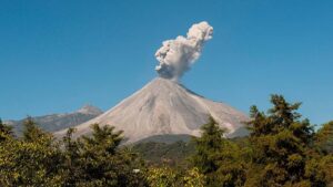 Volcán de Colima registra actividad - ZMG Noticias