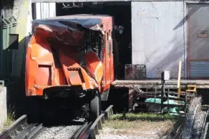 Por tragedia en el metro, trabajadores acusan al líder sindical y al gobierno de Sheinbaum