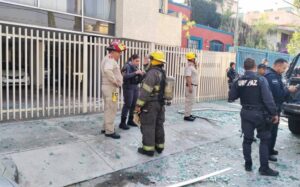 Cuatro policías tapatíos lesionados tras explosión en Providencia