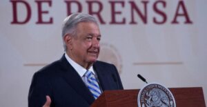 “El rector se lavó las manos”: AMLO en referencia a resolución de la UNAM por tesis plagiada