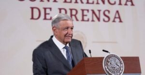 Consejeros del INE ponen en riesgo las elecciones, dice AMLO