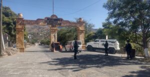 Desaparecen a ocho autodefensas que eran escoltados por GN y autoridades de Guerrero