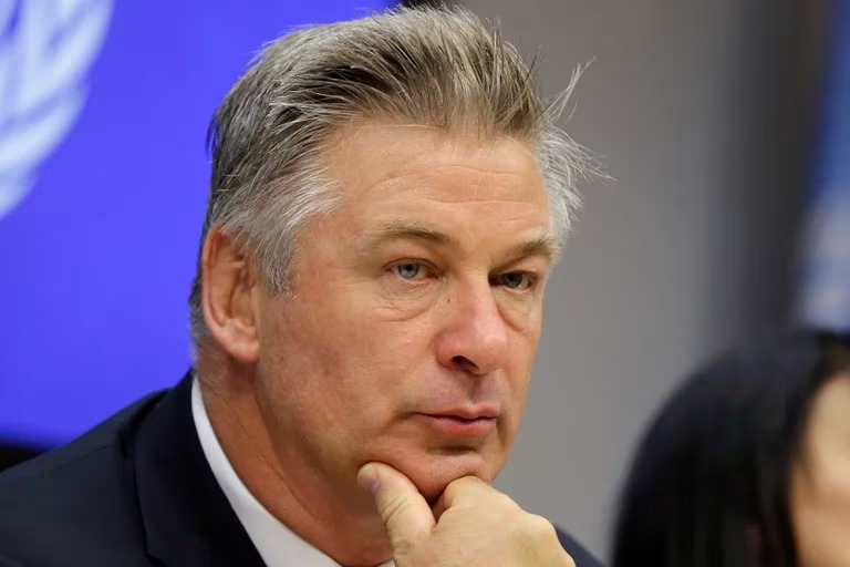 Acusan de homicidio involuntario a Alec Baldwin - ZMG Noticias Acusan de homicidio involuntario a Alec Baldwin - ZMG Noticias