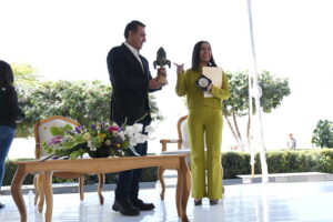 Recibe astronauta Katya Echazarreta medalla al mérito de Tlajomulco - ZMG Noticias