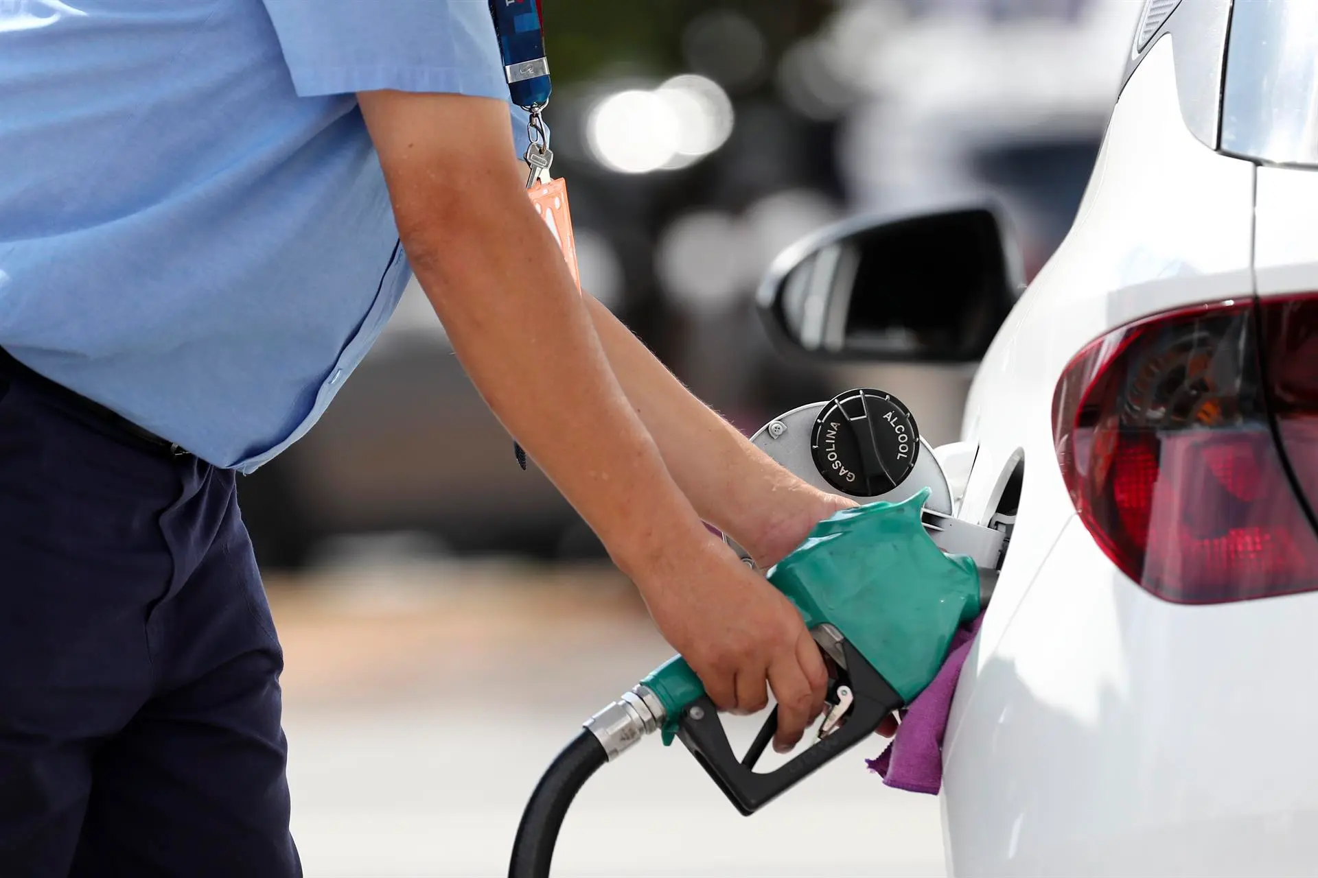 Hacienda eleva estímulo fiscal a gasolina y disel