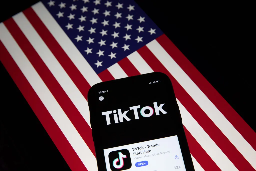 Presentan proyecto de ley para prohibir tik tok en Estados Unidos
