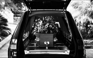 Encuentran con vida a anciana que había sido declarada muerta